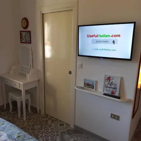 The Englishman's Home. Near Many Beautiful Beaches Dom wakacyjny Cuglieri